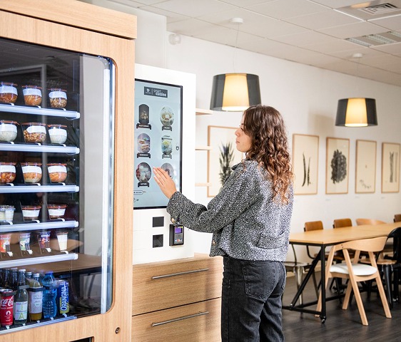 Borne de commande distributeur connecté